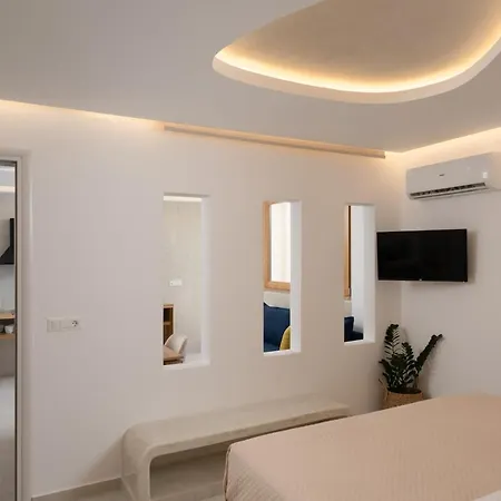 Aegean Diamonds Luxury Monolithos (Santorini)