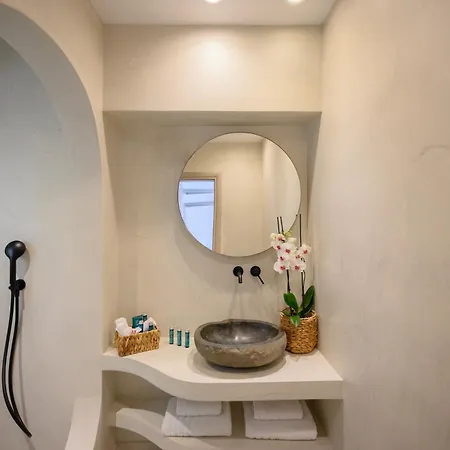 Aegean Diamonds Luxury Monolithos (Santorini)