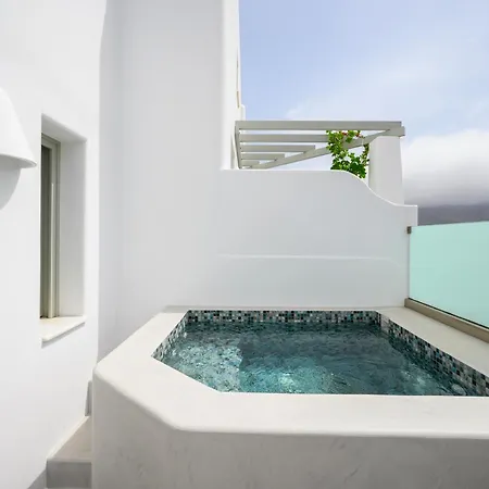 Aegean Diamonds Luxury * Monolithos (Santorini)