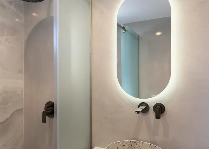 Aegean Diamonds Luxury * Монолитос